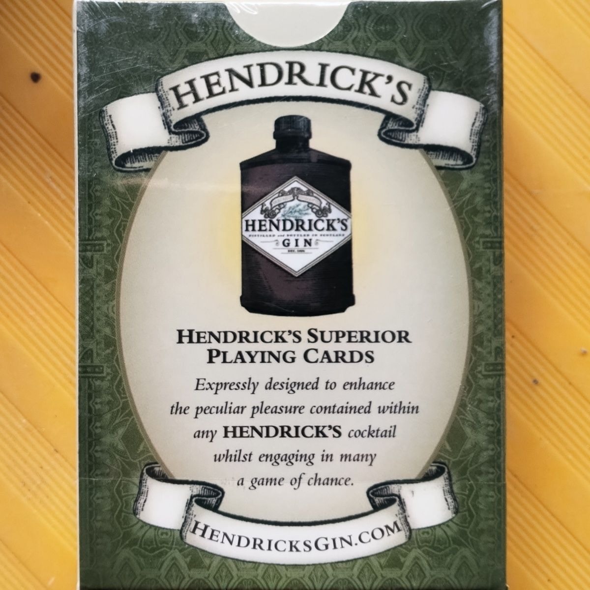 Full 52-card Deck Hendrick's G - Cocktail Recipe Book ulasan dan harga